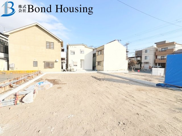 BELS取得住宅　日富美町1期　全7区画　5号棟の前面道路含む現地写真