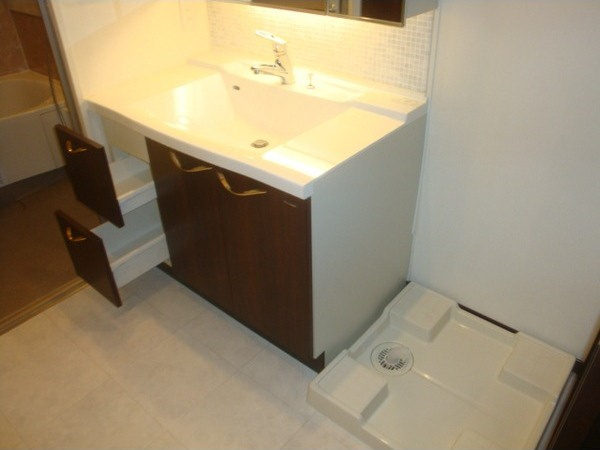 グランブルー宝塚の洗面所