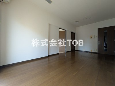 【居間・リビング】 | メゾンベルアネックス | 13帖