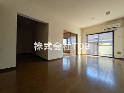 【居間・リビング】 | メゾンベルアネックス | 13帖