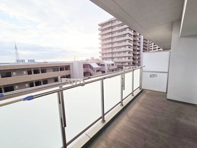 【バルコニー】 | リビオ尼崎STATION CITY | 11.40平米の南向きバルコニー