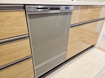 【キッチン】 | リビオ尼崎STATION CITY | 食洗機は高温洗浄と乾燥で殺菌効果が望め衛生的