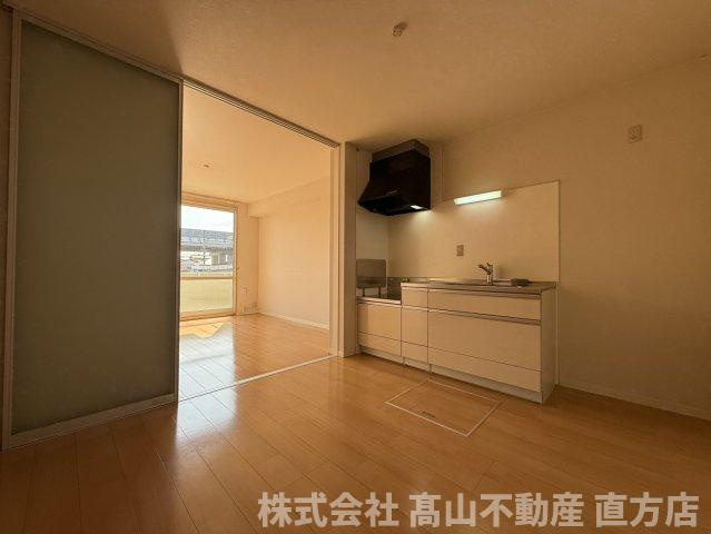 三洋タウン木屋瀬 B棟の居間・リビング