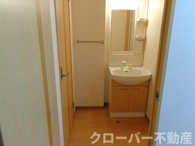 レスポワール善通寺の玄関|脱衣所