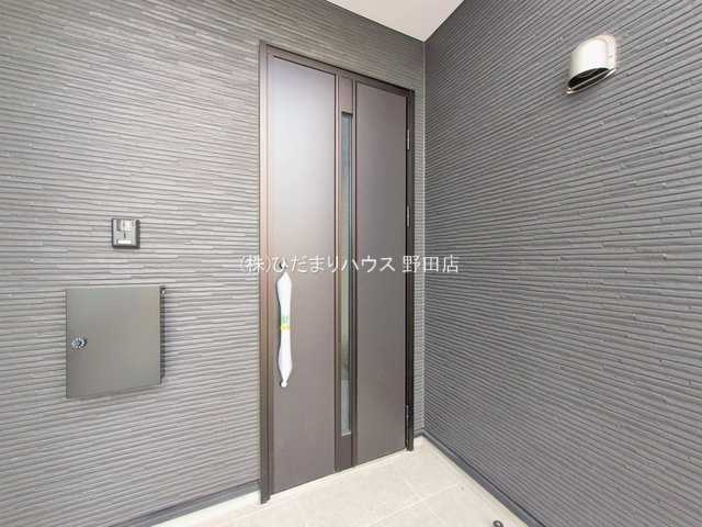 流山市東初石15期　新築戸建　1号棟の玄関