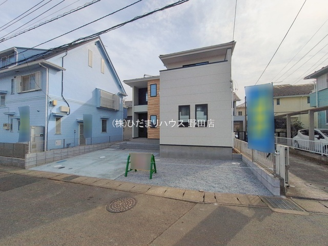 流山市東初石15期　新築戸建　1号棟の前面道路含む現地写真|一方 ： 北西 6.01m 公道