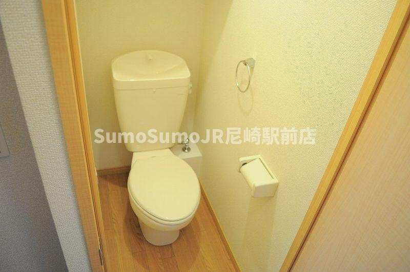 レオパレスイルニードⅡのトイレ|コンパクトで使いやすいトイレです