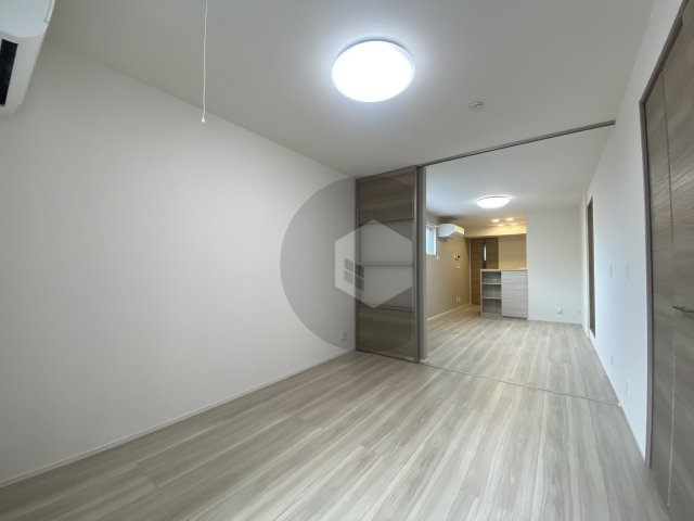 スプランデュール高井田の寝室