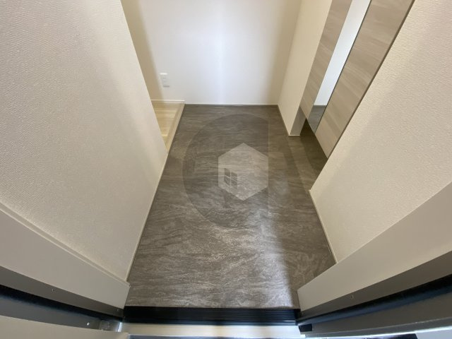 スプランデュール高井田の玄関