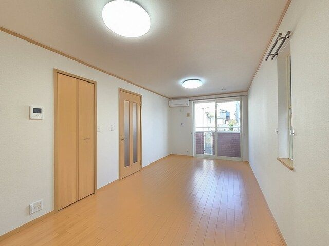 福岡市早良区原４丁目のアパートの居間・リビング