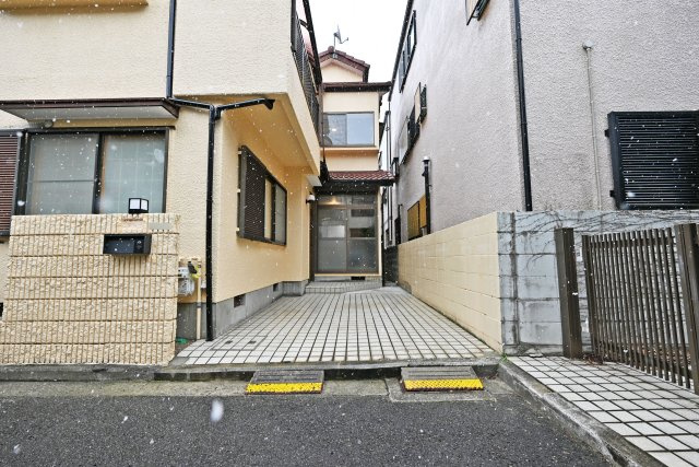 西宮市甲子園町網引町中古戸建│4LDK+駐車1台可の駐車場|駐車1台可能◎