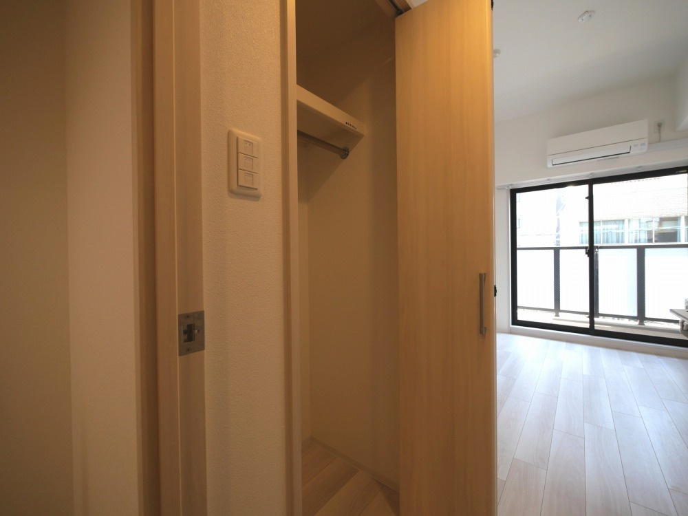 大阪市浪速区大国３丁目の賃貸マンションの収納