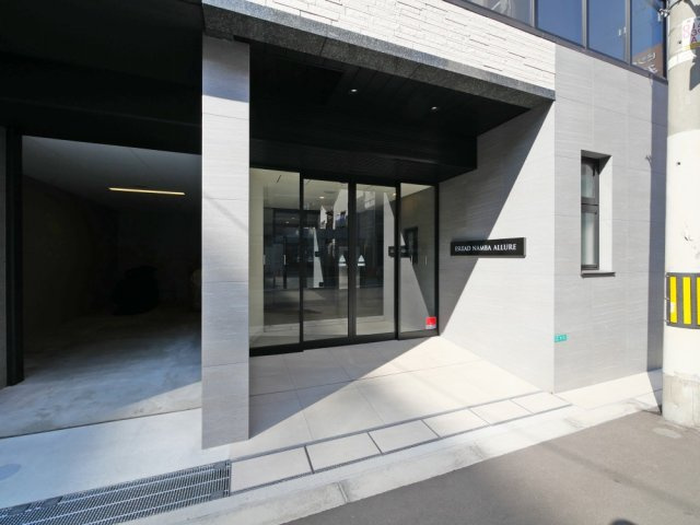 大阪市浪速区大国３丁目の賃貸マンションのエントランス