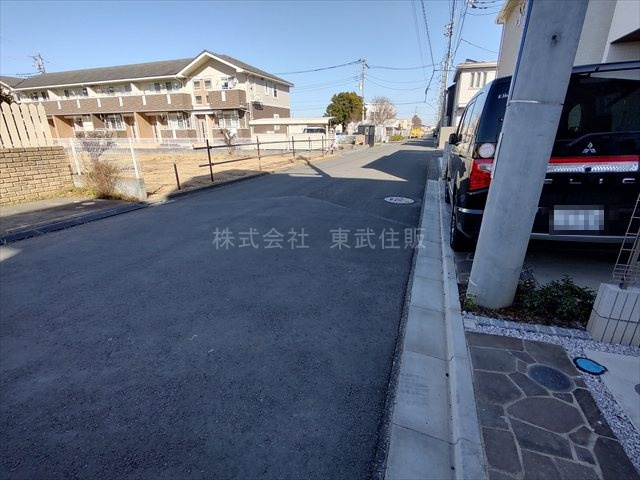 【前面道路含む現地写真】の画像