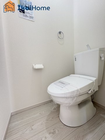 明石市日富美町1期　全7棟1号棟　新築戸建のトイレ|【ホームページに現地動画掲載中】●年中無休：当日予約可●1階・2階ウォッシュレット付のお手洗い。