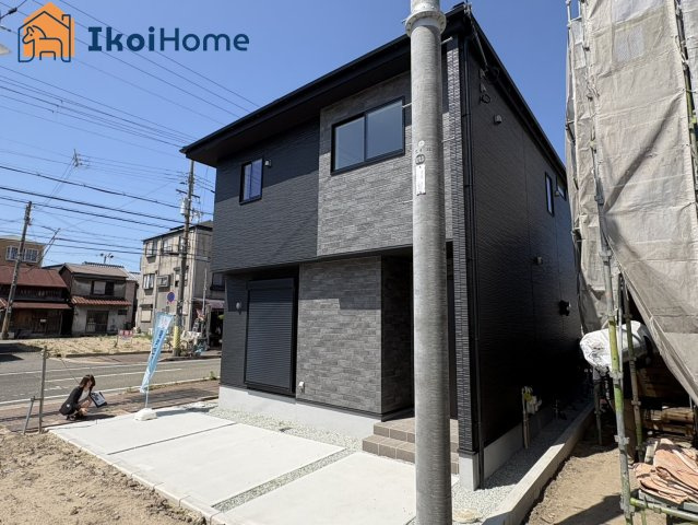 明石市日富美町1期　全7棟1号棟　新築戸建の駐車場|【ホームページに現地動画掲載中】●年中無休：当日予約可●駅近ながら駐車スペースは1～2台可能です！
