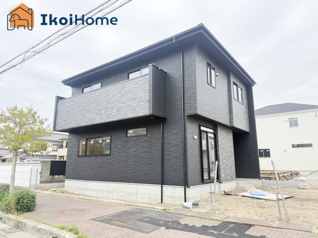 明石市日富美町1期　全7棟1号棟　新築戸建の駐車場|【ホームページに現地動画掲載中】●年中無休：当日予約可●駅近ながら駐車スペースは1～2台可能です！