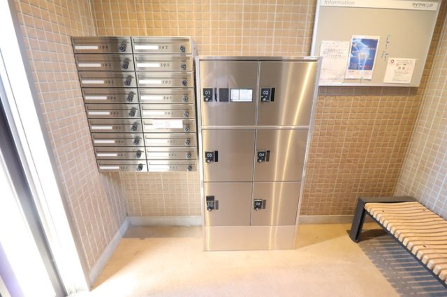 サンシャインヒルズ厨のその他共用部分|宅配BOX完備