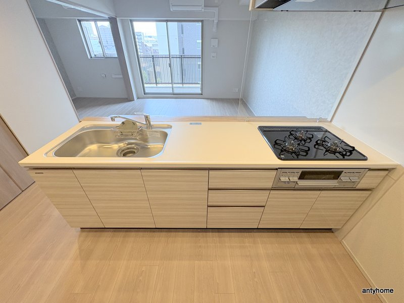 スプランディッド難波VII　仲介手数料無料のキッチン