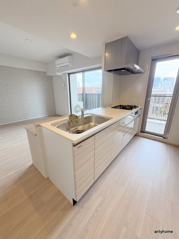 スプランディッド難波VII　仲介手数料無料のキッチン