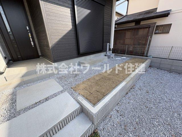 所沢市小手指元町2丁目の庭