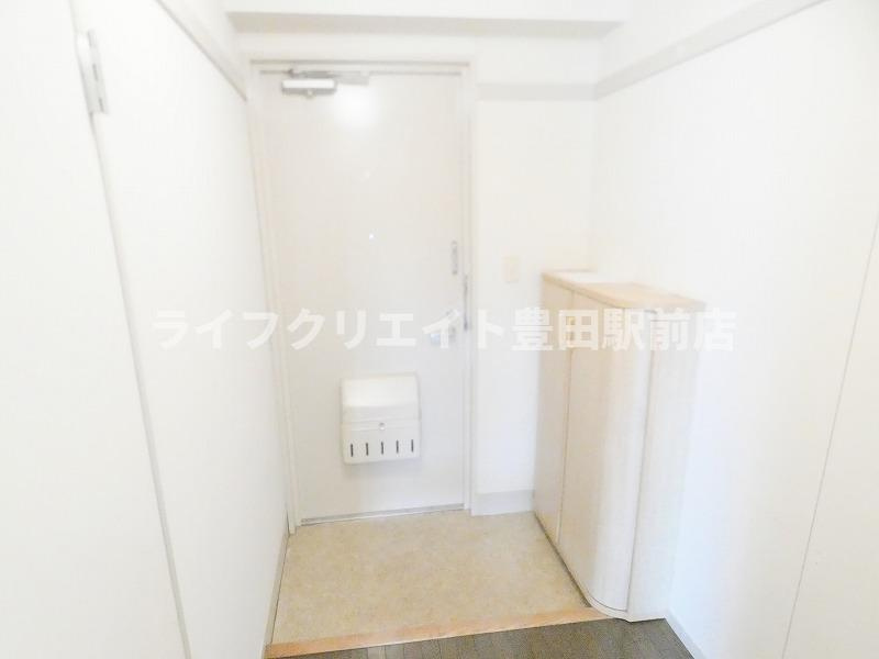 セントラルコーポフェニックスの玄関
