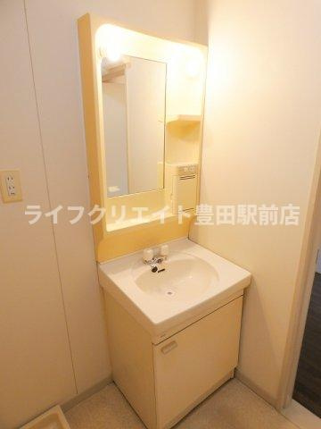 セントラルコーポフェニックスの洗面所