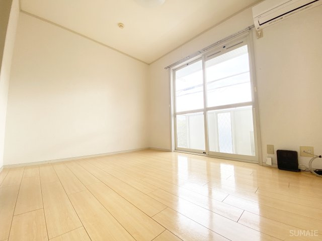 CASA与野の居間・リビング|南向きのお部屋です！