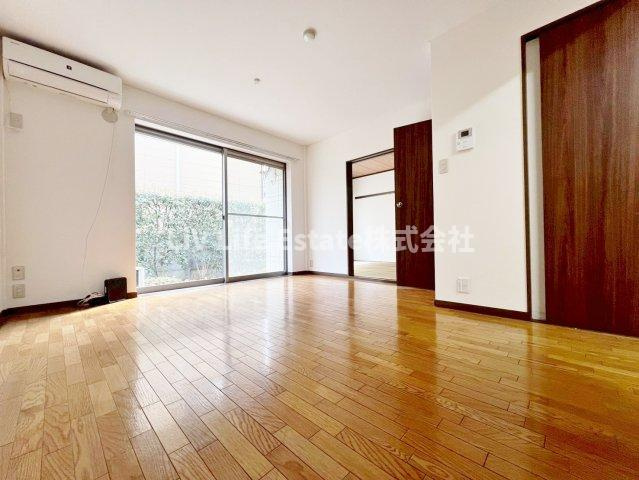 メゾンビューラー(メゾンビューラー)の居間・リビング