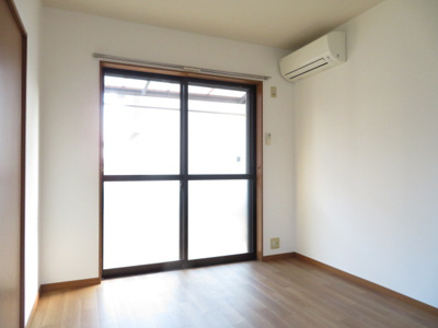 【居間・リビング】 | Ｎ＆Ｙハイツ | 1階洋室