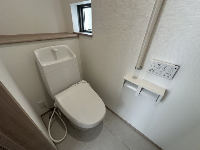 明石市二見町東二見新築戸建C号棟のトイレ