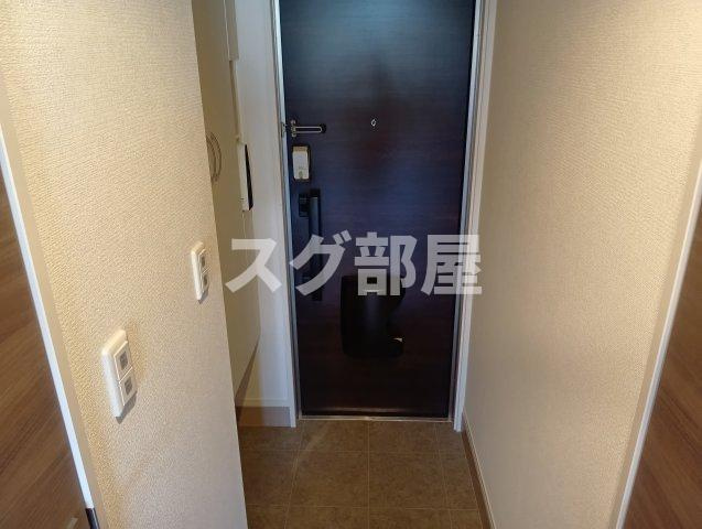 サンウッドDの玄関