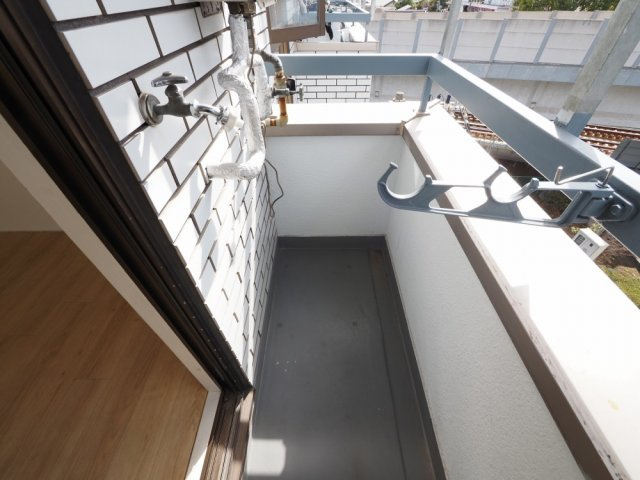 大阪市城東区新喜多東２丁目の賃貸マンションのバルコニー