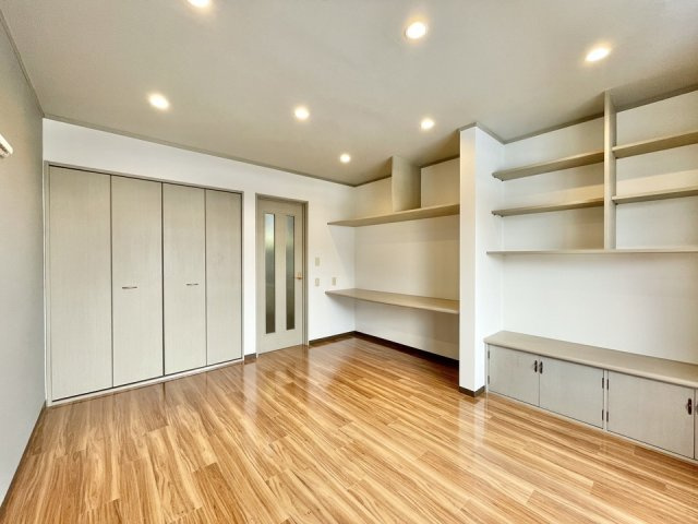 メゾン シャルムの洋室