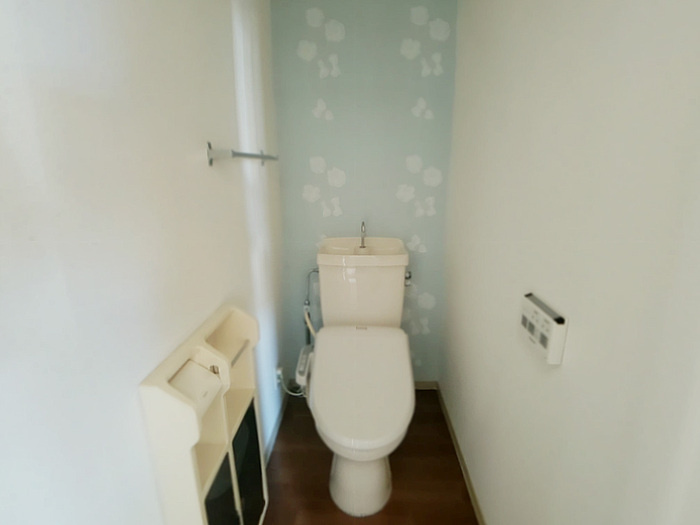 エミネンスナカオ Ｂのトイレ|トイレ 温水洗浄暖房便座付き