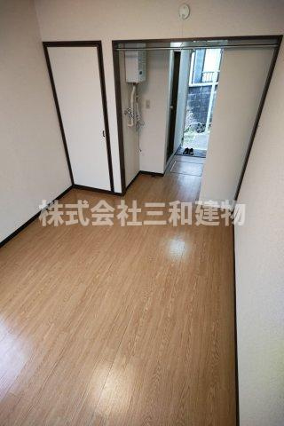 シャトルミサの内装