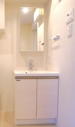 クラリティア文京湯島の洗面所|※別室参考写真です。