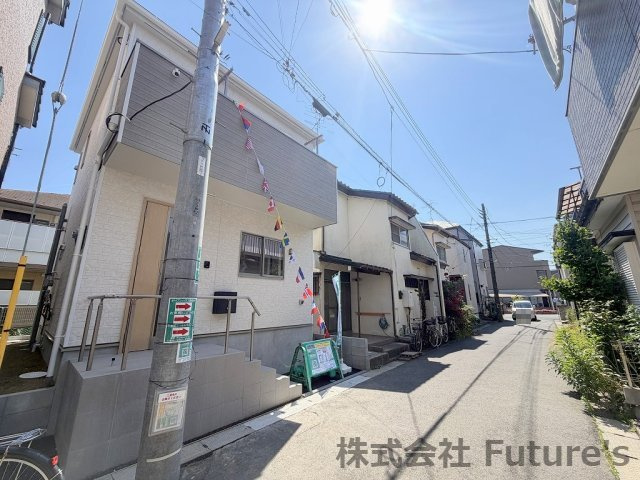 三郷市谷中　新築戸建　全1棟の前面道路含む現地写真|前面道路含む現地写真です。