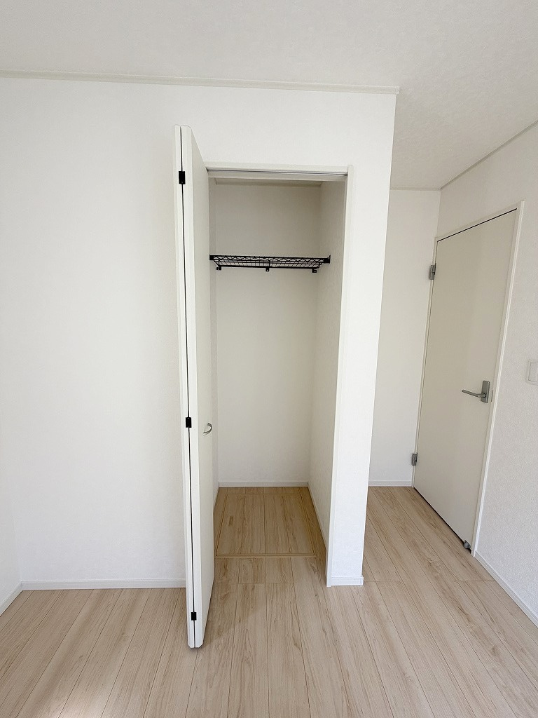 三郷市谷中　新築戸建　全1棟の収納|各居室に収納付きでお部屋がスッキリ片付きます
