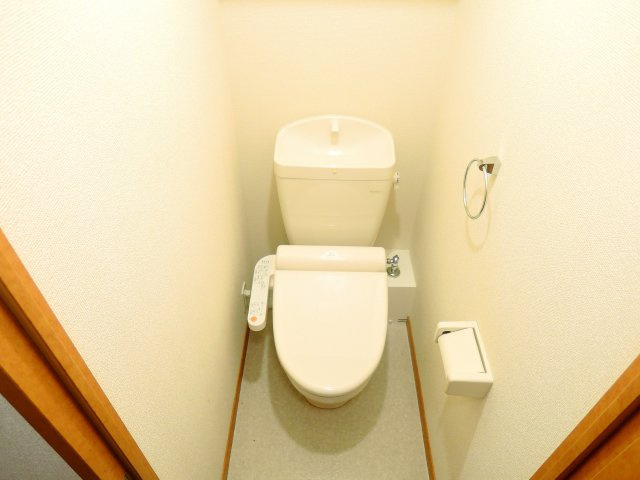 レオパレスドリームハイツ氷室のトイレ