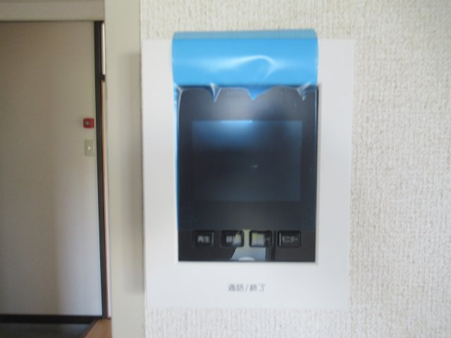 兵庫県公社　播磨城ノ宮３号棟のセキュリティ|モニター付きインターホンのモニター部分です
