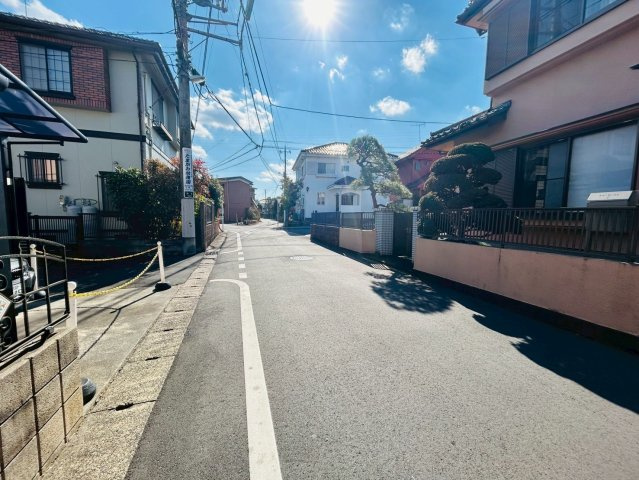 あきる野市雨間/建築条件無し売地/駅徒歩5分/整形地の周辺|付近の道路も交通量は少なめです♪