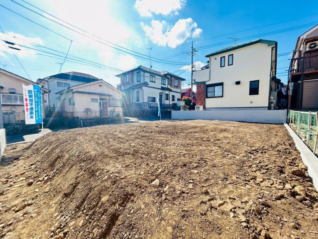 あきる野市雨間/建築条件無し売地/駅徒歩5分/整形地の前面道路含む現地写真|前面道路は2025年アスファルト新設でキレイです♪