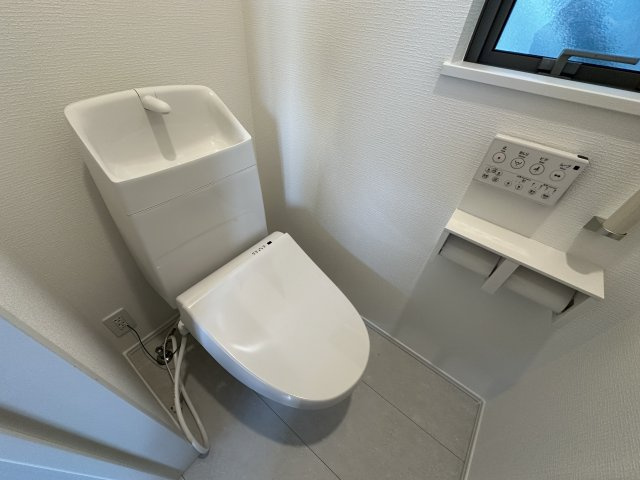 明石市二見町東二見新築戸建D号棟のトイレ