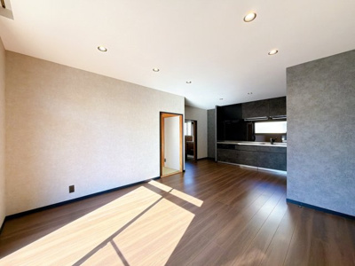 【居間・リビング】 | 高崎市井野町　中古住宅