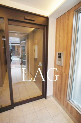 【エントランス】 | グルナディエ | エントランスです。