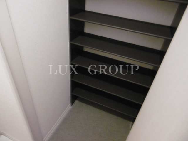 【玄関】 | ヴィオラ