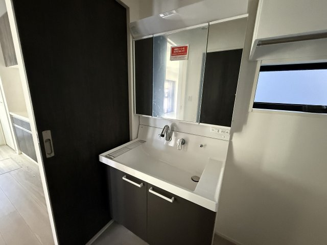 二丈上深江　新築戸建　６棟現場の独立洗面台