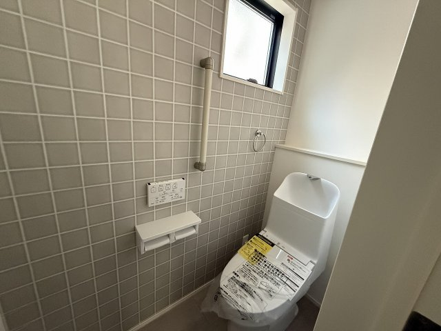 二丈上深江　新築戸建　６棟現場のトイレ