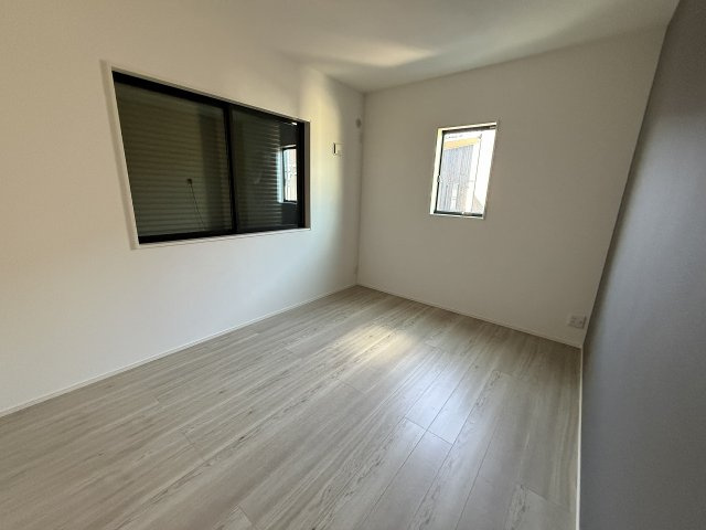 二丈上深江　新築戸建　６棟現場の洋室|洋室６帖北